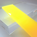 スター・レジン 蓄光アクリル板 ST-CK-OY(キャスト)(色:オレンジ 発光色:イエロー)板厚(3ミリ) 194×350