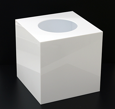 アクリル抽選ボックス(白) 板厚(3ミリ)幅(250ミリ)奥行き(250ミリ)高さ(250ミリ)投入口(外径150ミリ)
