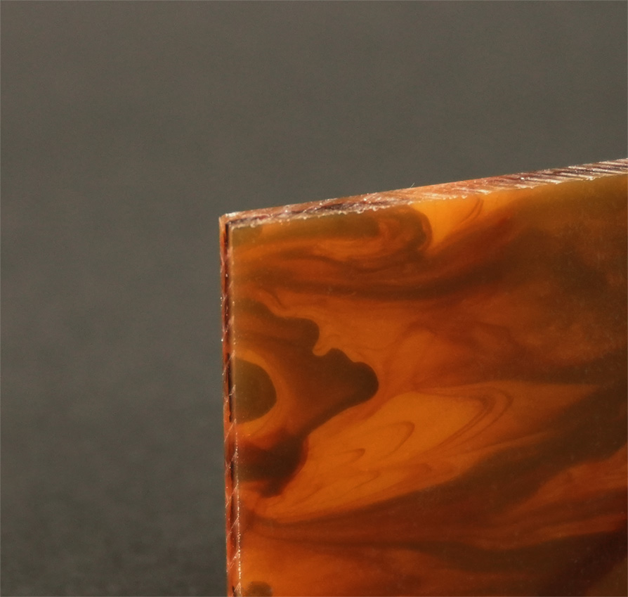 アクリル板キャスト