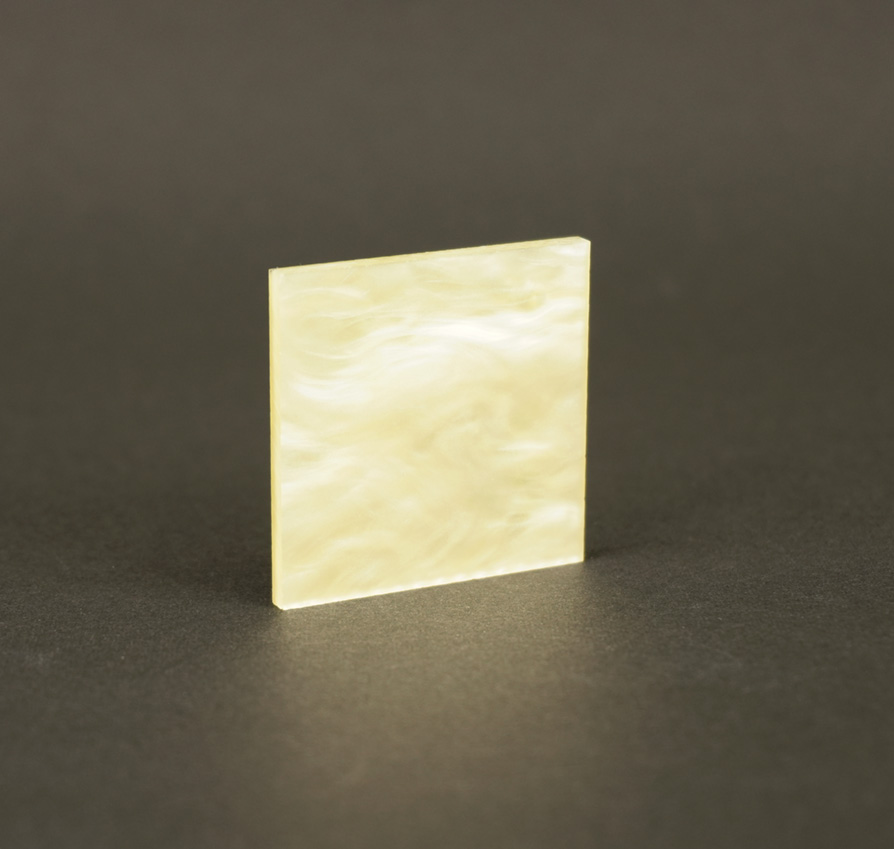 アクリル板キャスト