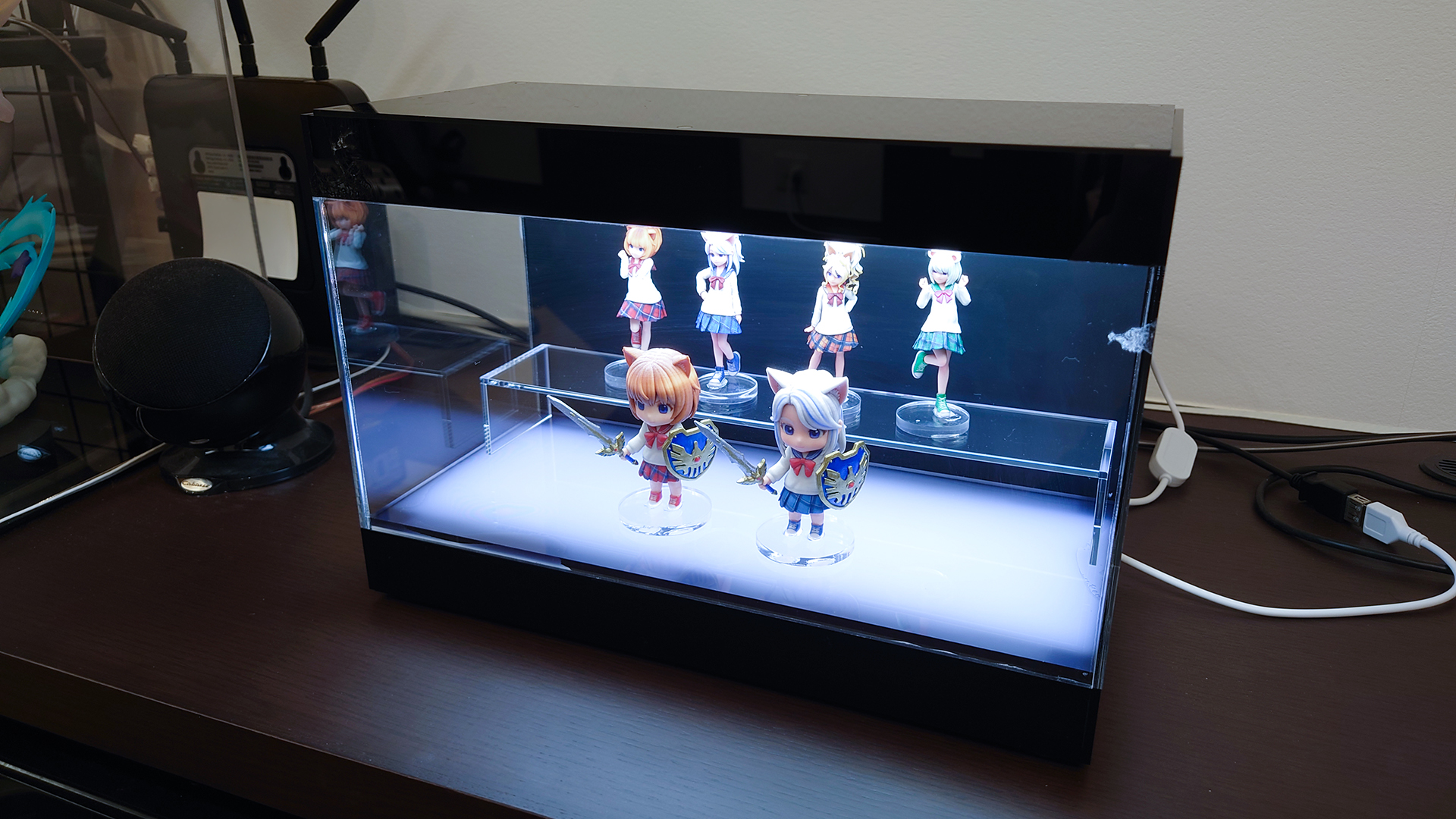 アクリルフィギュアケースの照明BOX