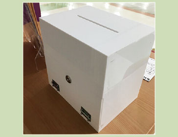 アクリル募金箱